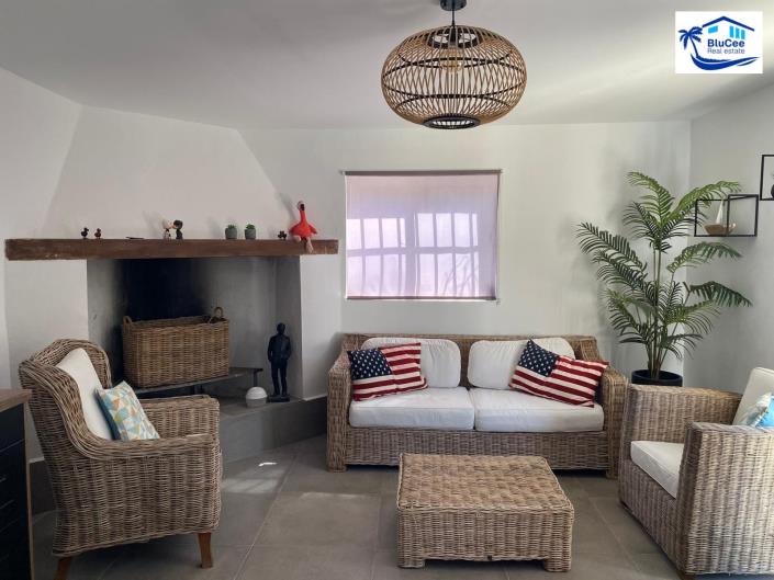 Image No.24-3 Bed Country House for sale