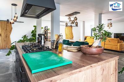 For-Sale-One-Level-Luxury-Finca-and-Plantation-with-Guest-Accommodation-near-Velez-Malaga---BluCee-Real-Estate--16-