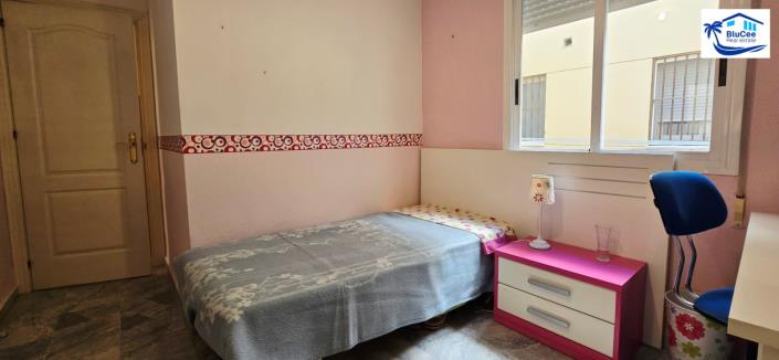 Image No.21-3 Bed Apartment for sale