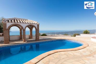 Forsalestunningcountryvillawithopenseaviews-BlueCeeRealEstate-18