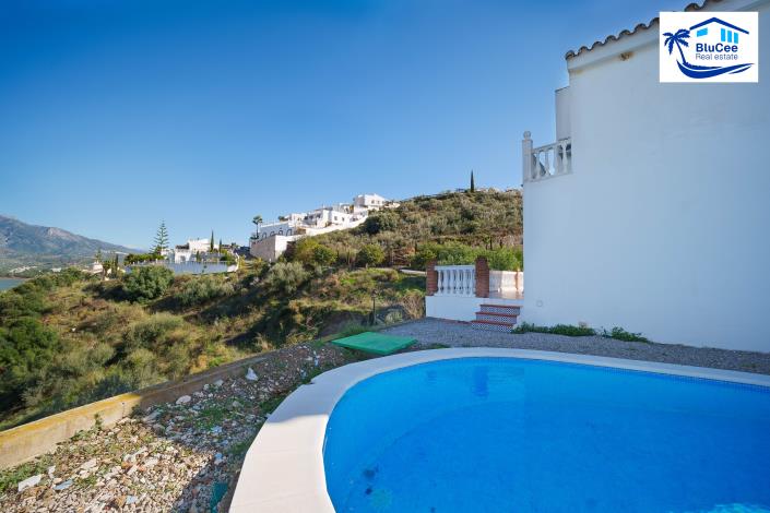 Image No.27-3 Bed Villa / Detached for sale