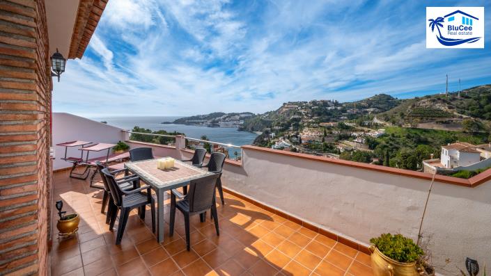 Image No.3-3 Bed Chalet for sale