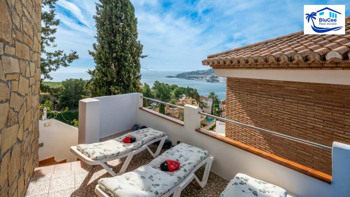 Image No.20-3 Bed Chalet for sale