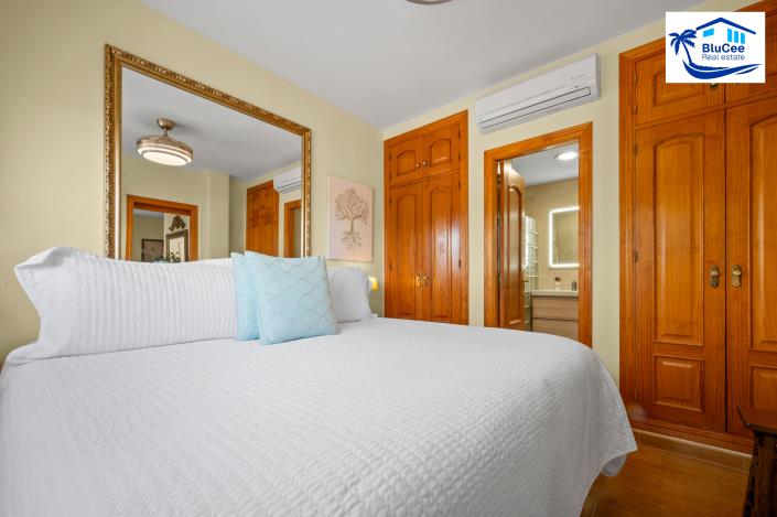 Image No.21-3 Bed Chalet for sale