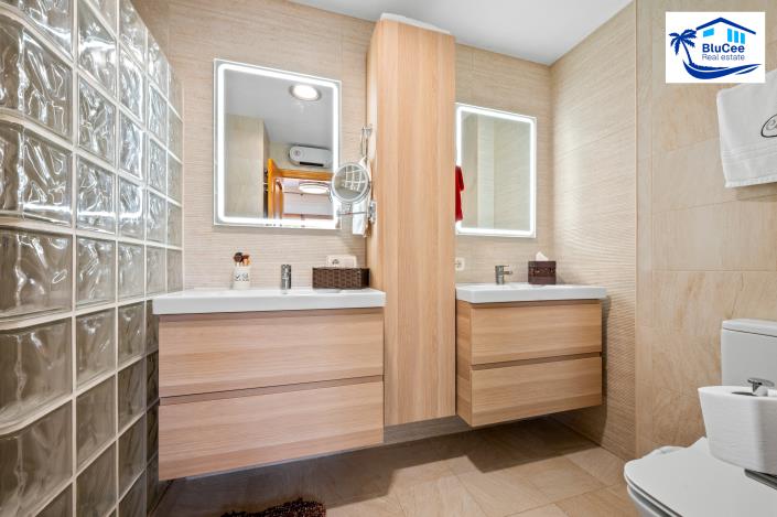 Image No.23-3 Bed Chalet for sale