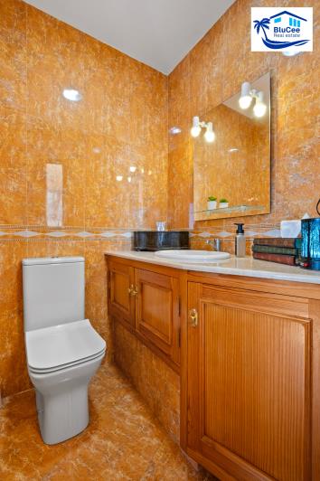 Image No.24-3 Bed Chalet for sale