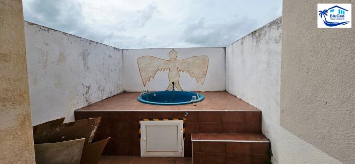 Image No.29-3 Bed Townhouse for sale