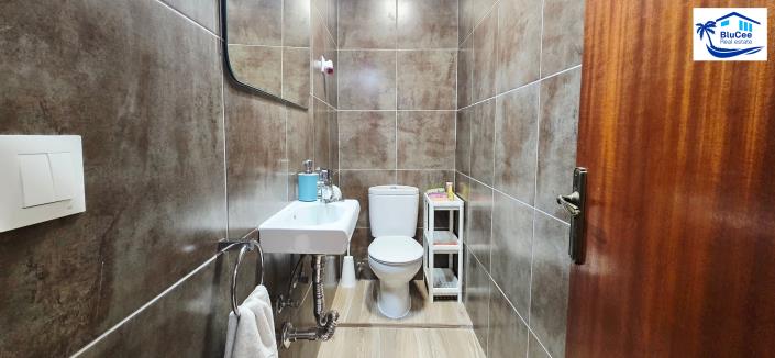 Image No.9-3 Bed Townhouse for sale