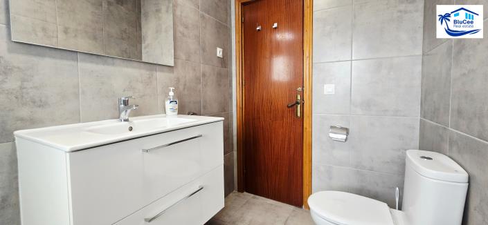 Image No.18-3 Bed Townhouse for sale