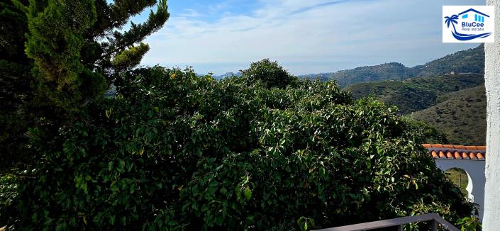 Image No.49-3 Bed Country House for sale