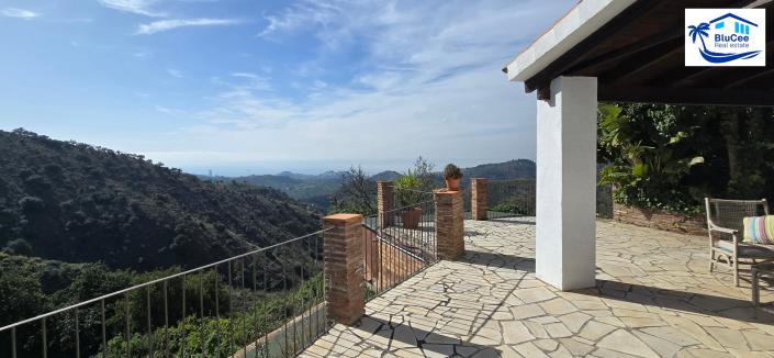 Image No.5-3 Bed Country House for sale