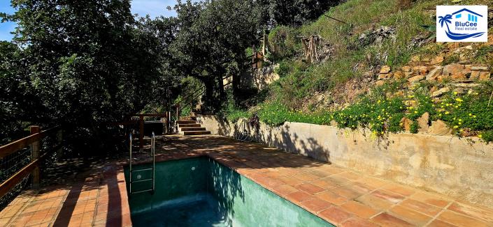 Image No.36-3 Bed Country House for sale