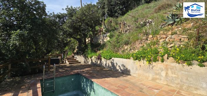 Image No.38-3 Bed Country House for sale