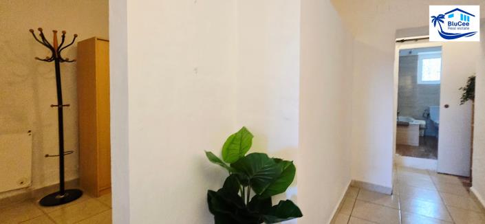 Image No.24-3 Bed Country House for sale