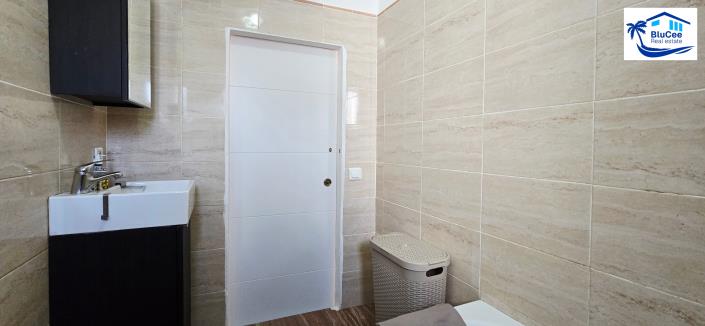 Image No.22-3 Bed Country House for sale