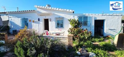 For-sale-onel-level-rustic-property-by-the-coast-Malaga---BluCee-Real-Estate--3-