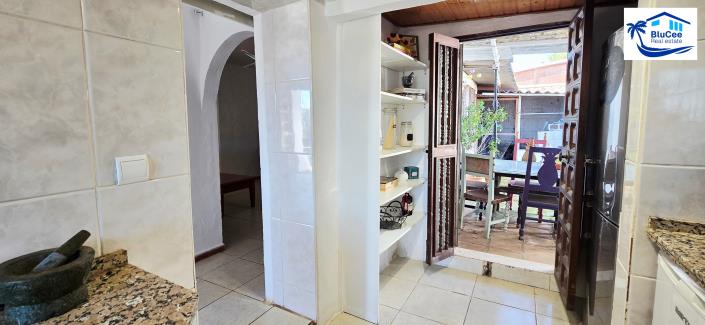 Image No.27-3 Bed Country House for sale