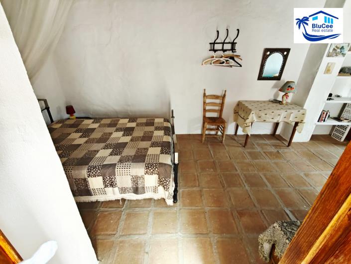 Image No.33-Maison de village de 3 chambres à vendre à Cutar