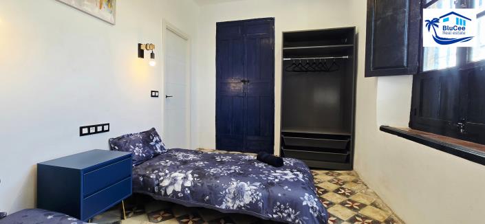 Image No.15-4 Bed Townhouse for sale
