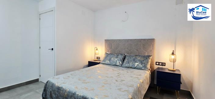 Image No.32-4 Bed Townhouse for sale