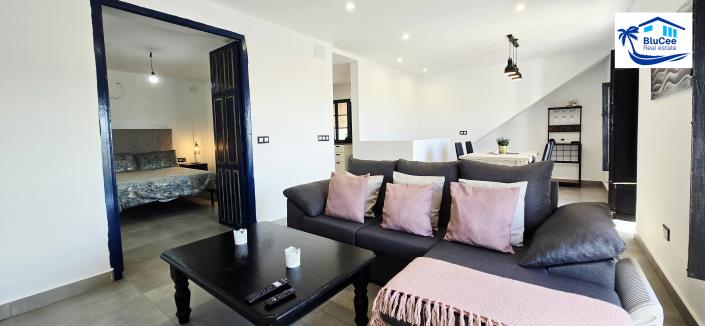 Image No.28-4 Bed Townhouse for sale