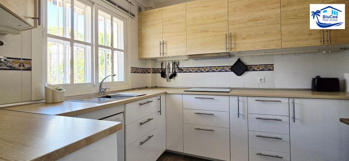 Image No.17-3 Bed Semi-Detached for sale