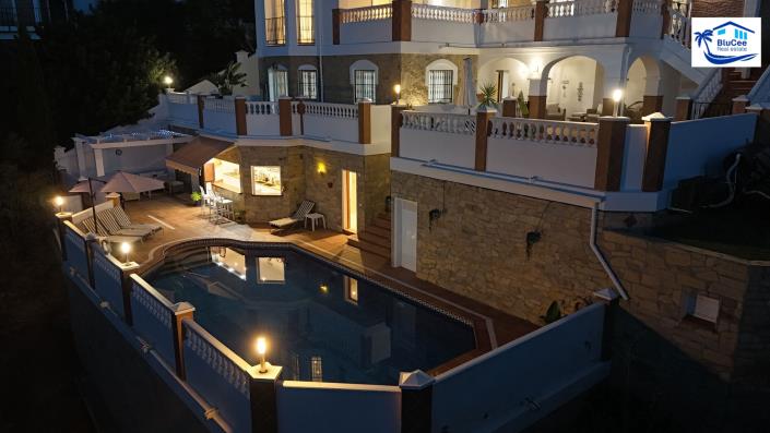 Image No.9-5 Bed Villa for sale