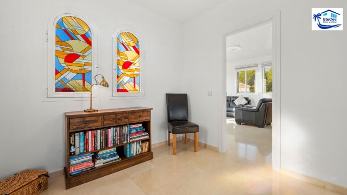 Image No.20-5 Bed Villa for sale