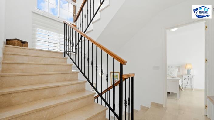 Image No.43-5 Bed Villa for sale