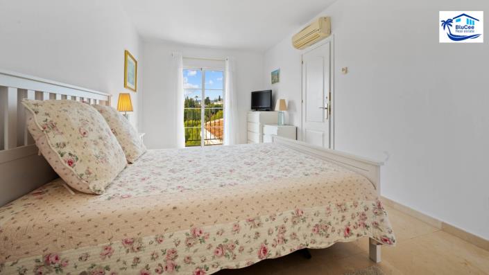 Image No.38-5 Bed Villa for sale