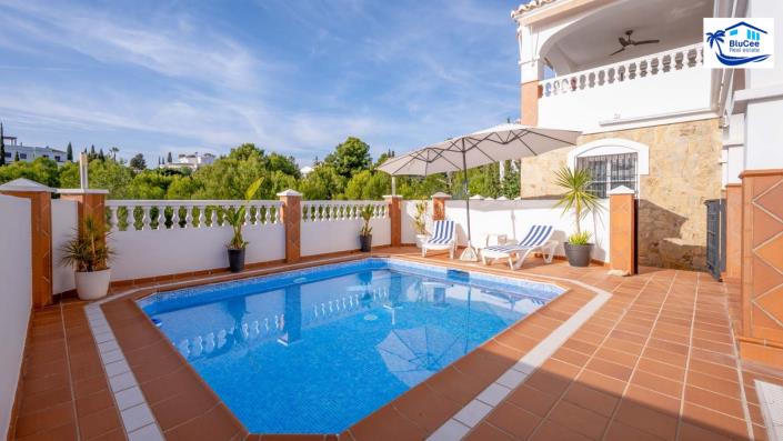 Image No.57-5 Bed Villa for sale