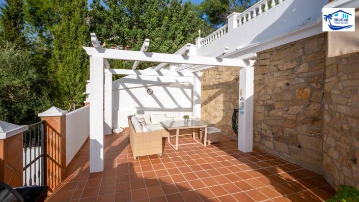 Image No.58-5 Bed Villa for sale