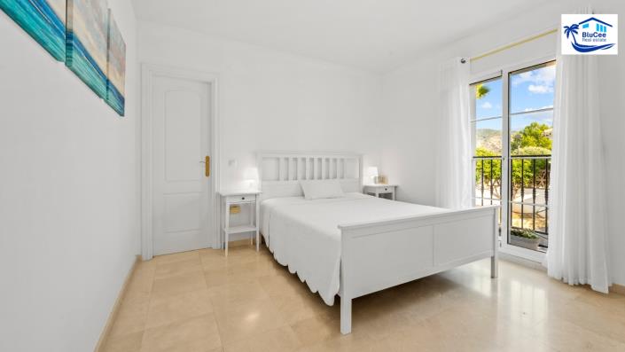 Image No.34-5 Bed Villa for sale