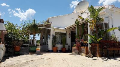 FOR-SALE-BLUCEE-REAL-ESTATE-ALMACHAR-CATCHPOLE--7-
