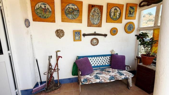 Image No.31-2 Bed Country House for sale