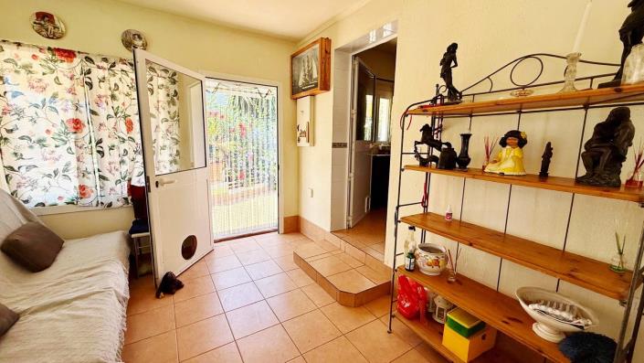 Image No.32-2 Bed Country House for sale