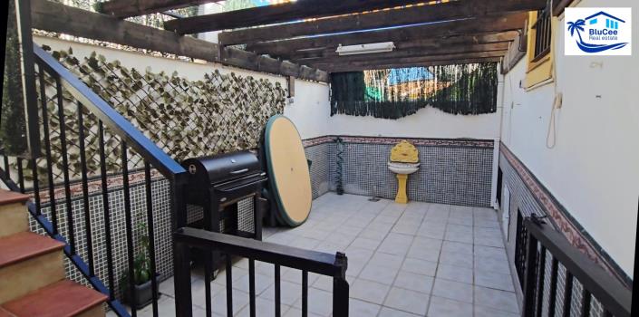 Image No.26-3 Bed Townhouse for sale