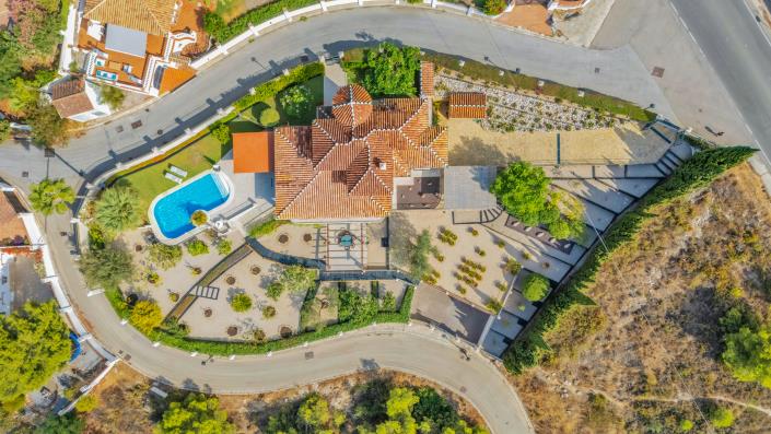 Image No.2-5 Bed Villa for sale