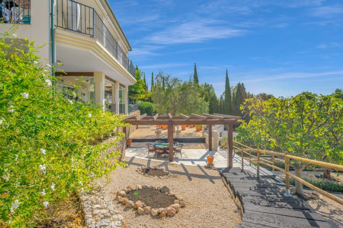 Image No.35-5 Bed Villa for sale