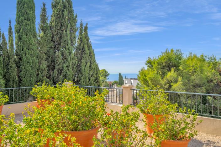 Image No.36-5 Bed Villa for sale