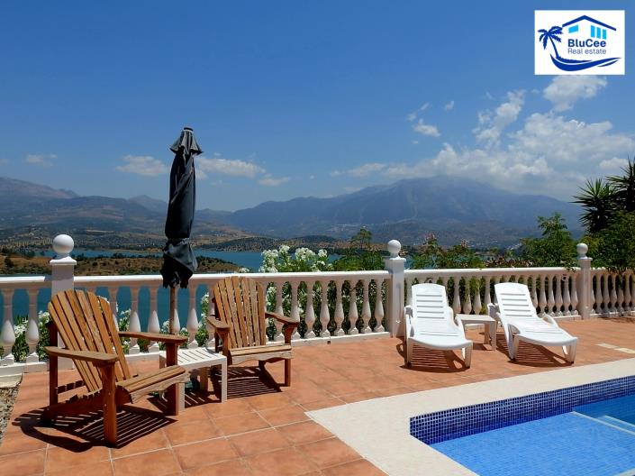Image No.6-3 Bed Villa / Detached for sale