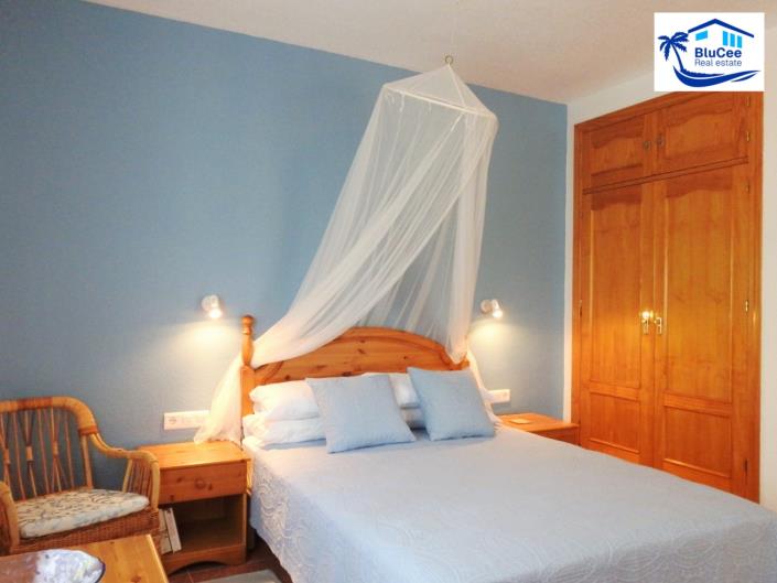 Image No.17-3 Bed Villa / Detached for sale