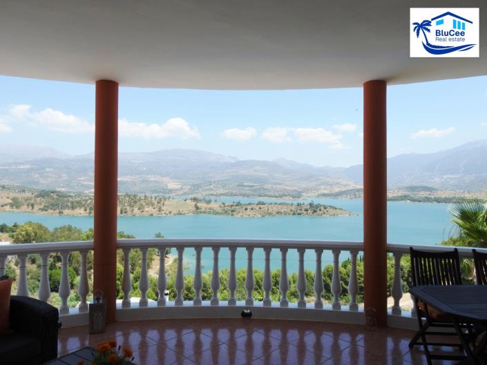 Image No.25-3 Bed Villa / Detached for sale