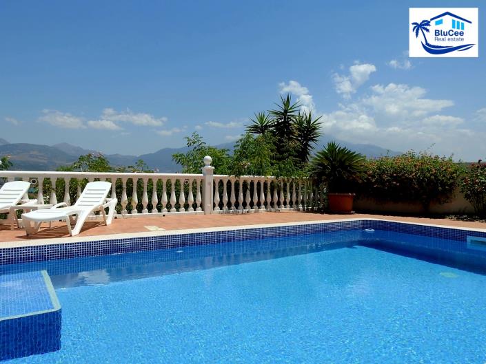 Image No.45-3 Bed Villa / Detached for sale