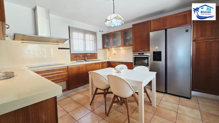 Image No.21-9 Bed House/Villa for sale