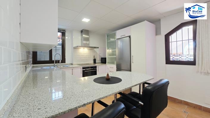 Image No.36-9 Bed House/Villa for sale