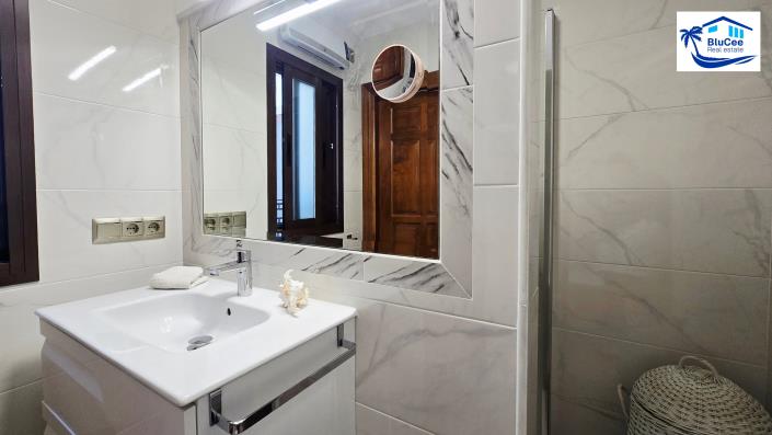 Image No.44-9 Bed House/Villa for sale
