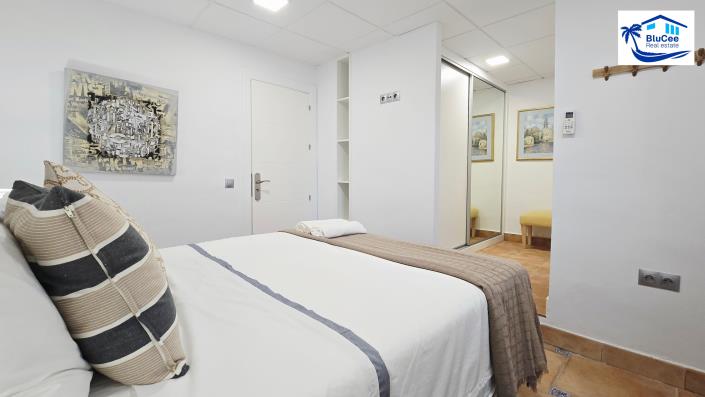 Image No.43-9 Bed House/Villa for sale