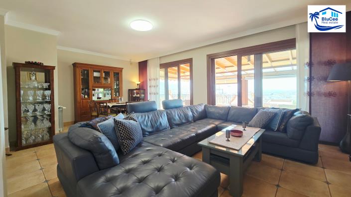 Image No.28-9 Bed House/Villa for sale