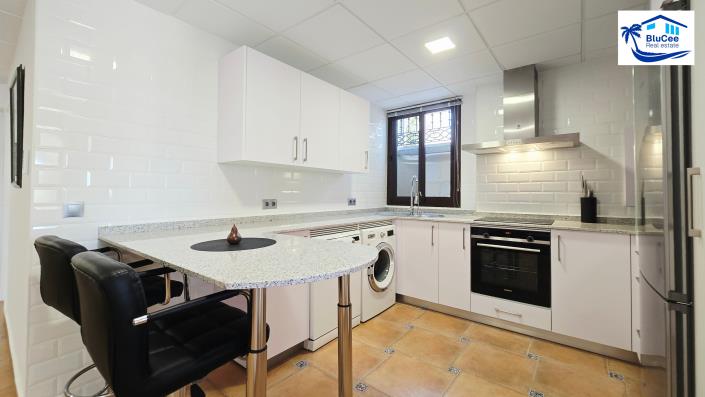 Image No.35-9 Bed House/Villa for sale